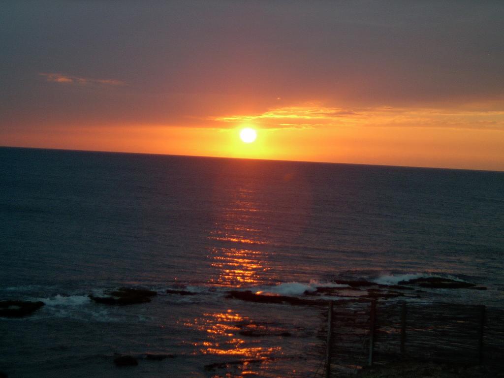 Kudehya Guesthouse Treasure Beach Exterior foto
